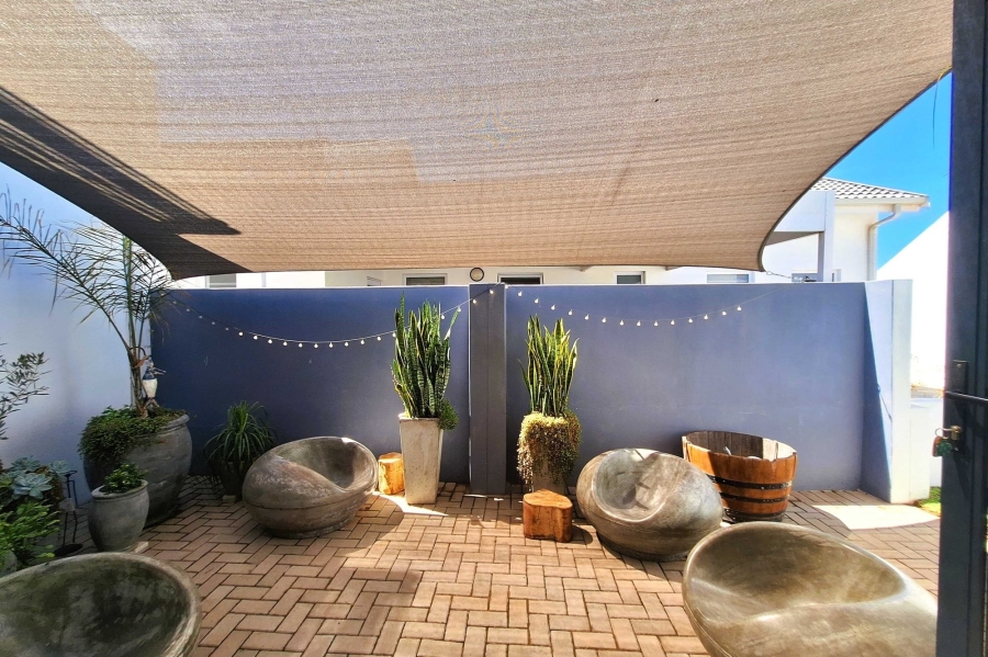 3 Bedroom Property for Sale in Sandy Point Western Cape